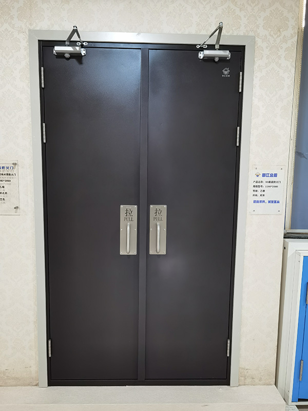 鋼質(zhì)隔熱防火門